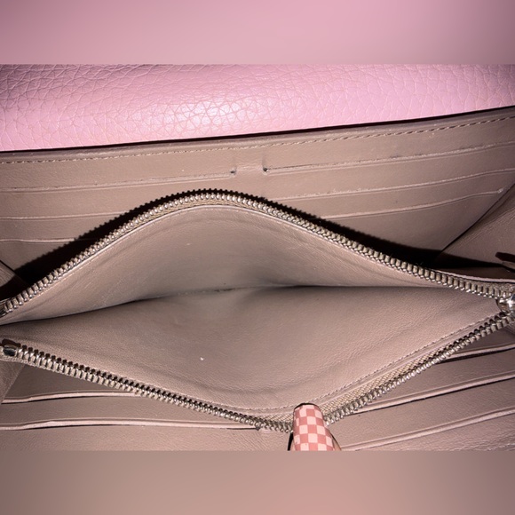 Louis Vuitton Pink Long Wallet Portefeuille Capucines with LV Emblem Branding - Picture 11 of 16